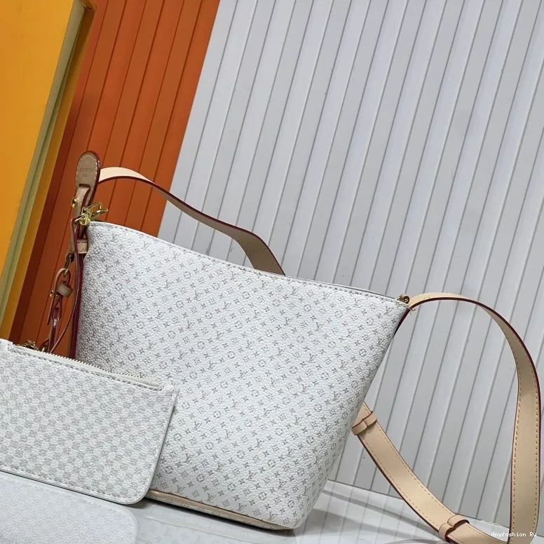 Women Bags 279 Messenger Vuitton For Sophisticated Louis 1218
